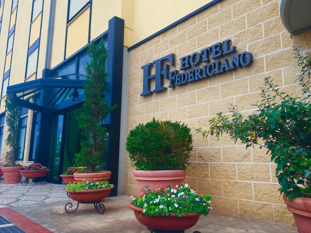 Hotel Residence Federiciano Valenzano Exterior foto